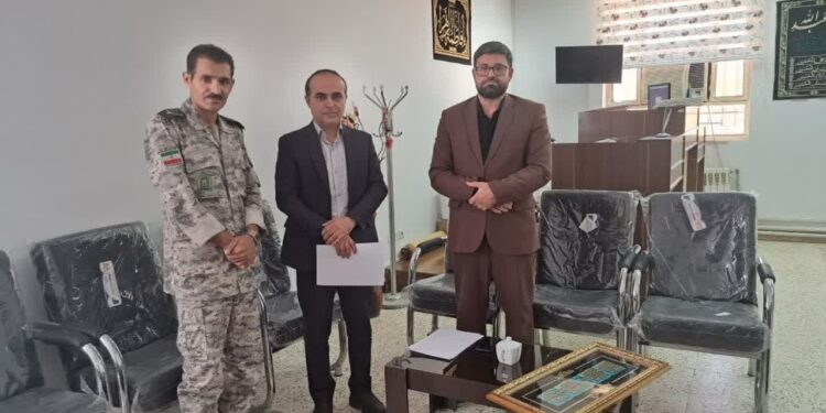 امضاء تفاهم نامه همکاریهای مشترک سه جانبه دادگستری ، نیروی انتظامی و منابع طبیعی شهرستان صالح آباد