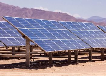 تخصیص ۲۳۰۰ هکتار از اراضی ملی خراسان رضوی برای توسعه انرژی‌های تجدیدپذیر