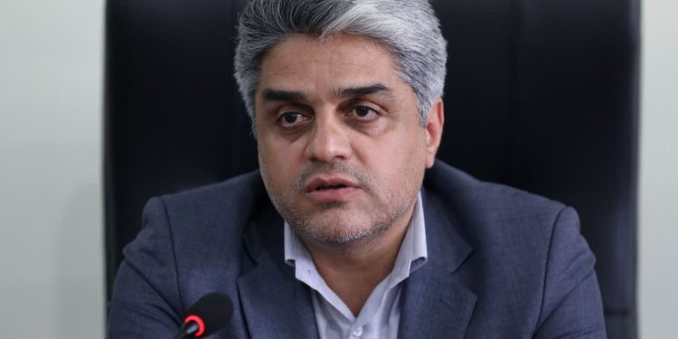 عرضه مستقیم میوه با نرخ میدان بار مشهد