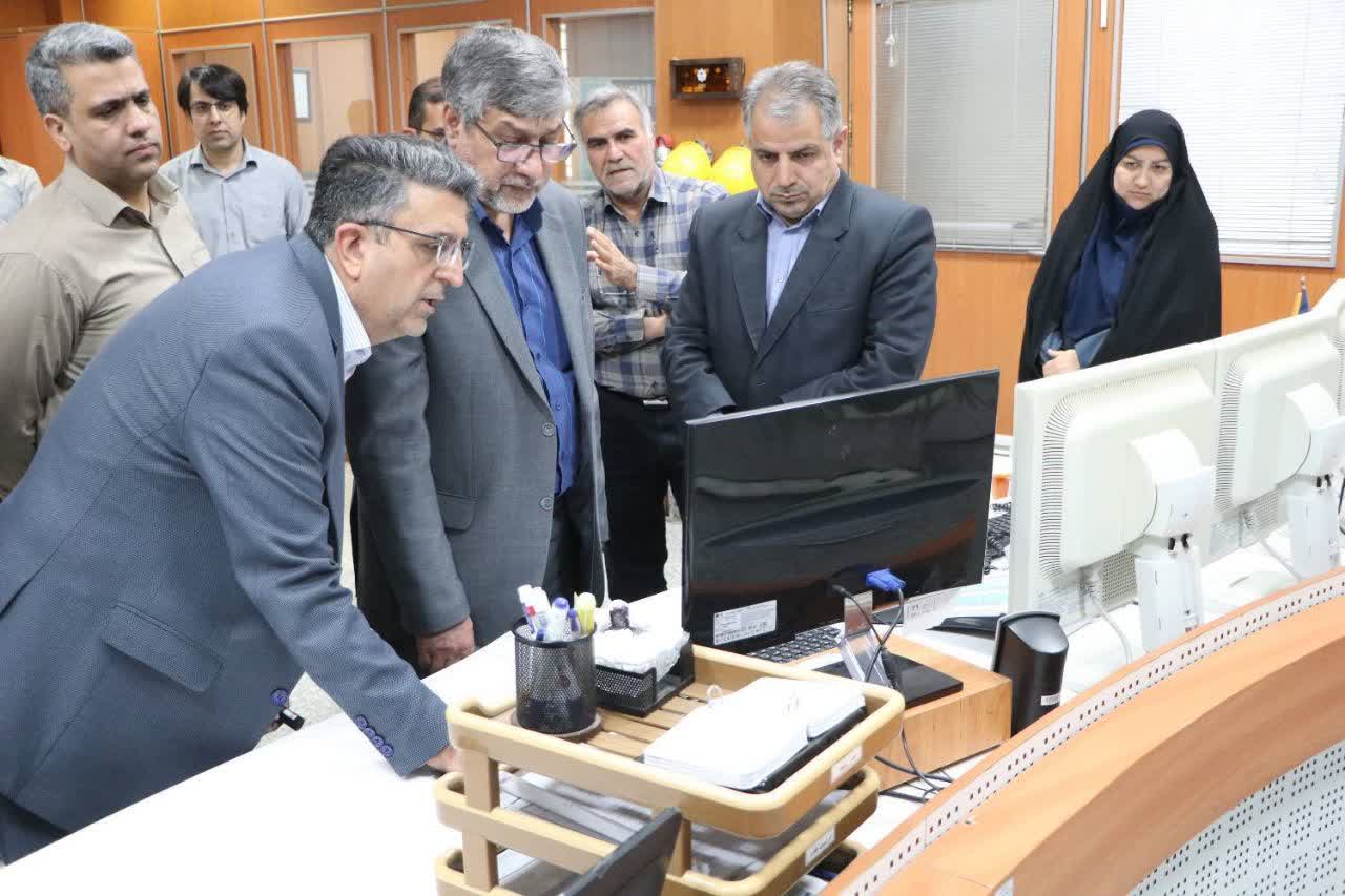 ارزیابی توانمندی‌های فناورانه و زیرساخت‌های عملیاتی برق خراسان توسط معاون هماهنگی انتقال و تجارت خارجی توانی