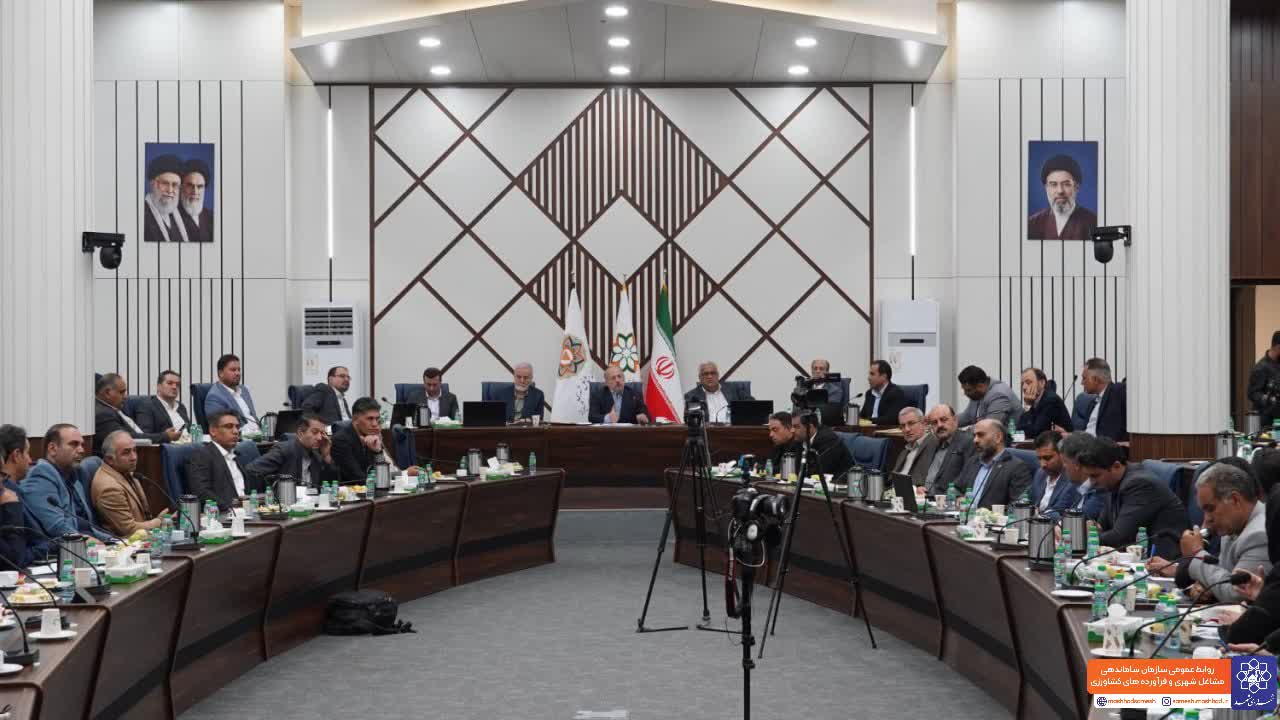 در نشست تخصصی مدیران شهری کشور در شیراز تاکید شد؛ فعال‌سازی ظرفیت ۱۶۲۸ بازار میوه و ارزاق شهرداری‌ها برای تأمین کالاهای اساسی