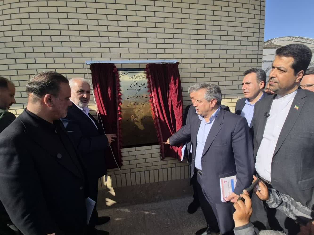 تزریق ۵۷۵۰ میلیارد ریال اعتبار به زیرساخت‌های شبکه فوق توزیع برق گناباد؛ پایان انتظار صنایع با افتتاح پروژه‌ها توسط وزیر نیرو
